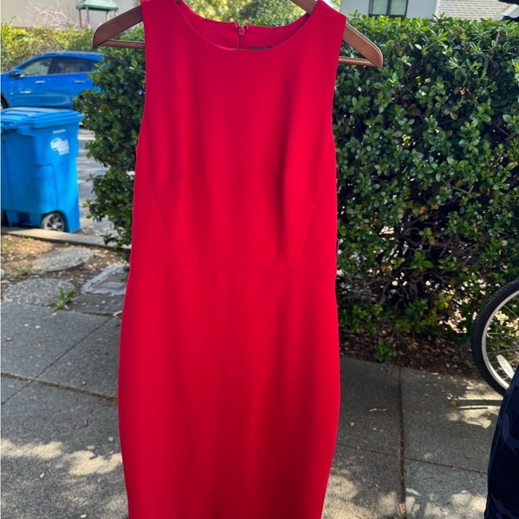 Vince Camuto Dresses & Skirts - Vince Camuto Bold Red Midi Dress